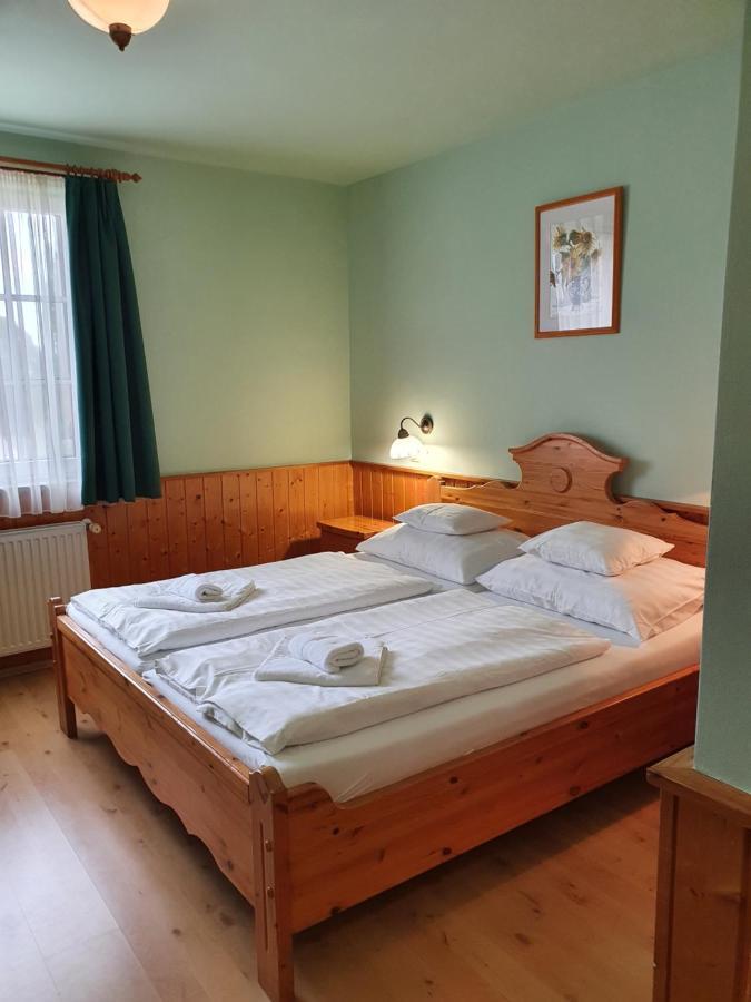 Bozi Rozi Panzio Otel Fertőboz Dış mekan fotoğraf
